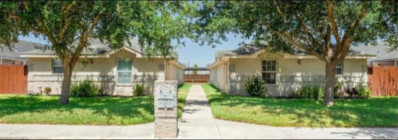 Primary Photo - 717 S O' Hare Dr