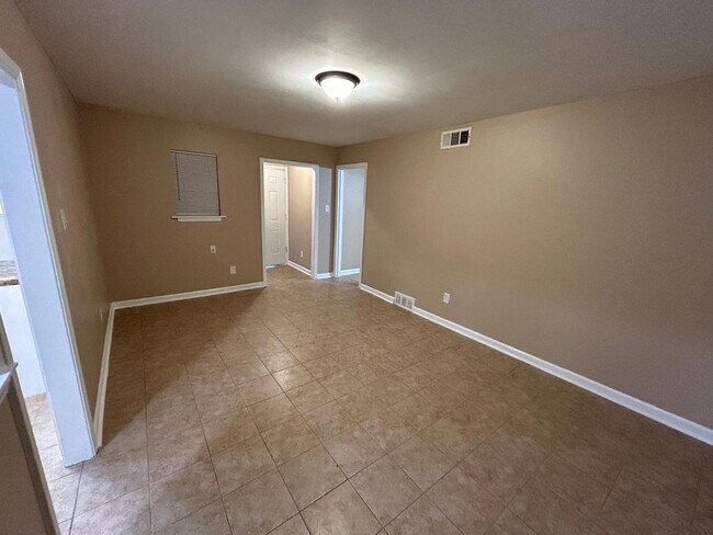 Building Photo - 3741 Rainford Dr