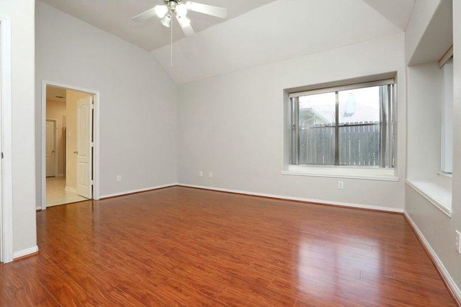 Building Photo - 639 Wheelhouse Dr
