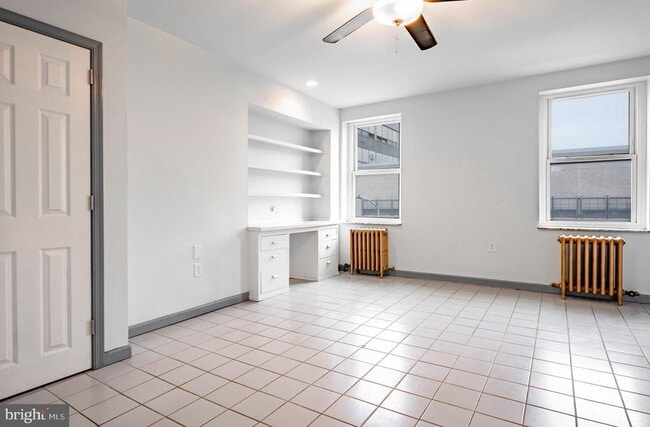 Building Photo - 1327 Snyder Ave