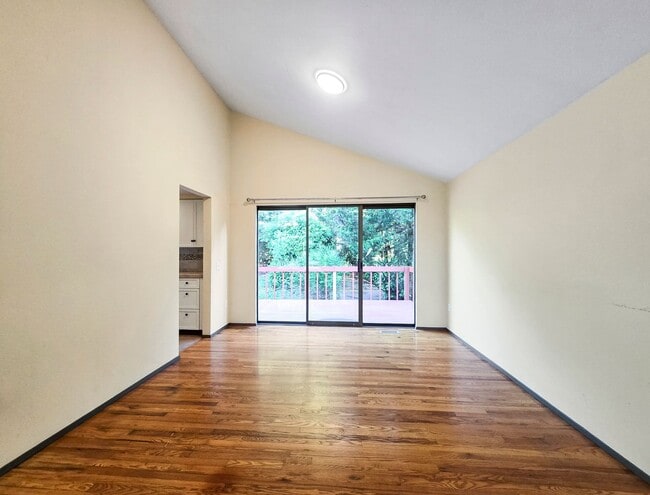 Building Photo - Charming 4-Bedroom Home with Bonus Rooms &...