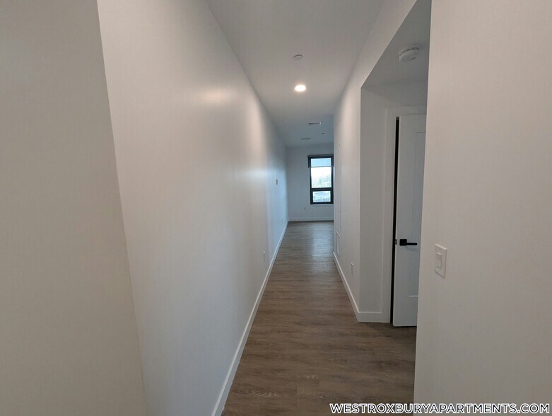 Building Photo - 199 Gardner St