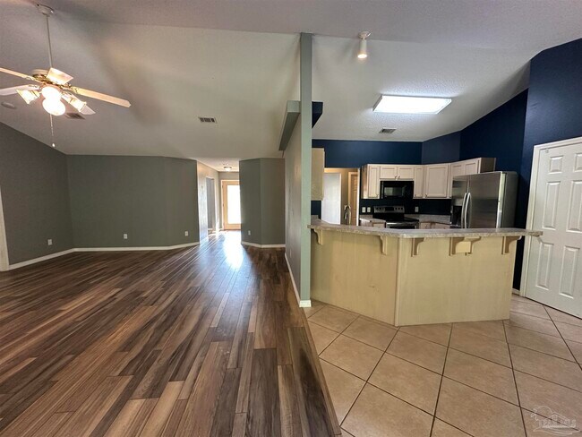 Building Photo - 6265 Tributary St