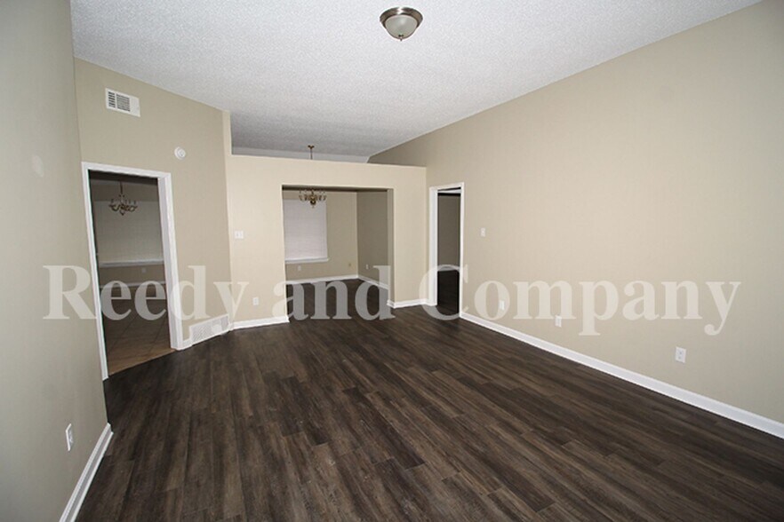 Building Photo - 6612 Dawnhill Rd