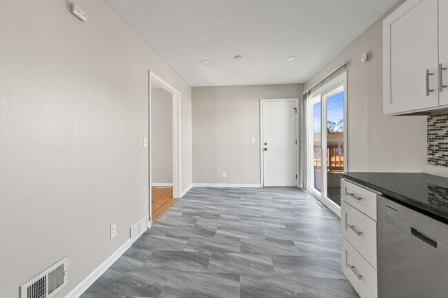 Building Photo - Beautifully Renovated 4-Bedroom Home