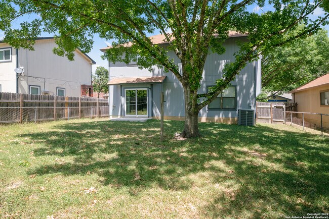 Building Photo - 12811 Hunting Bear