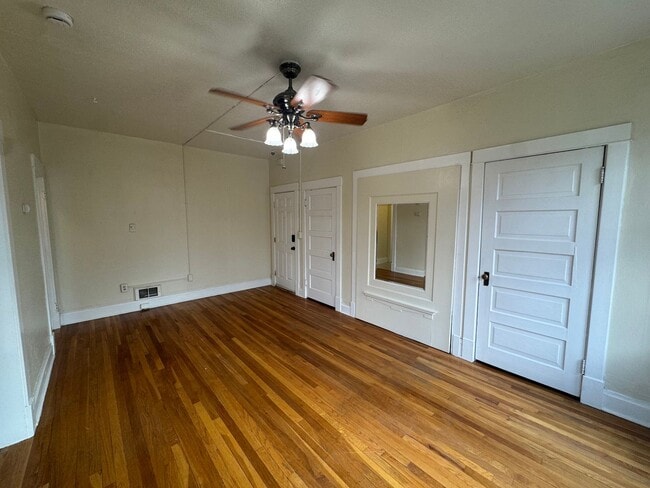 Interior Photo - 1428 West 10th