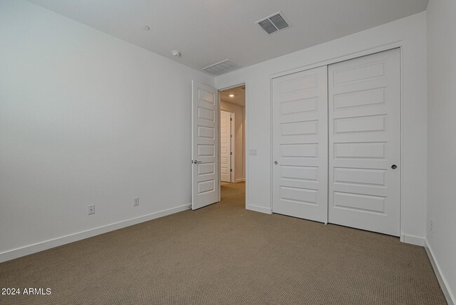 Building Photo - 4077 S Sabrina Dr