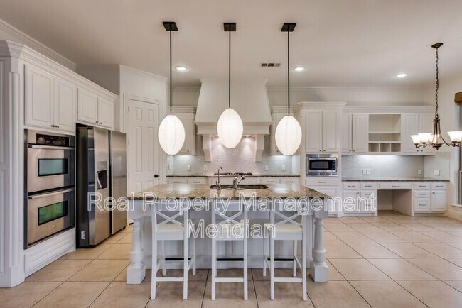 Building Photo - 14900 Foxbriar Ln