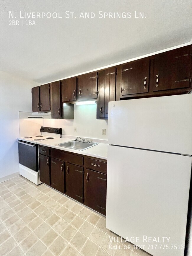 Building Photo - 220 Elizabeth Ln