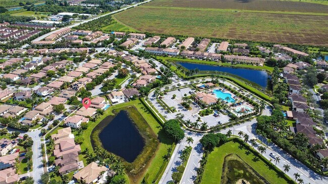 Building Photo - 3616 SE 2nd Dr