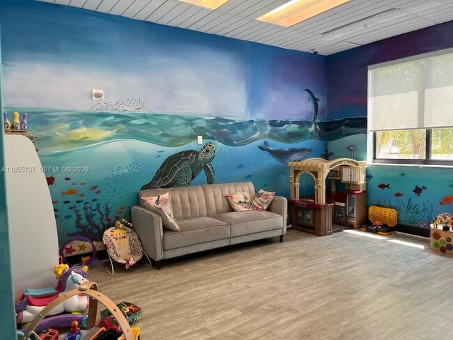 Building Photo - 999 SW 1st Ave