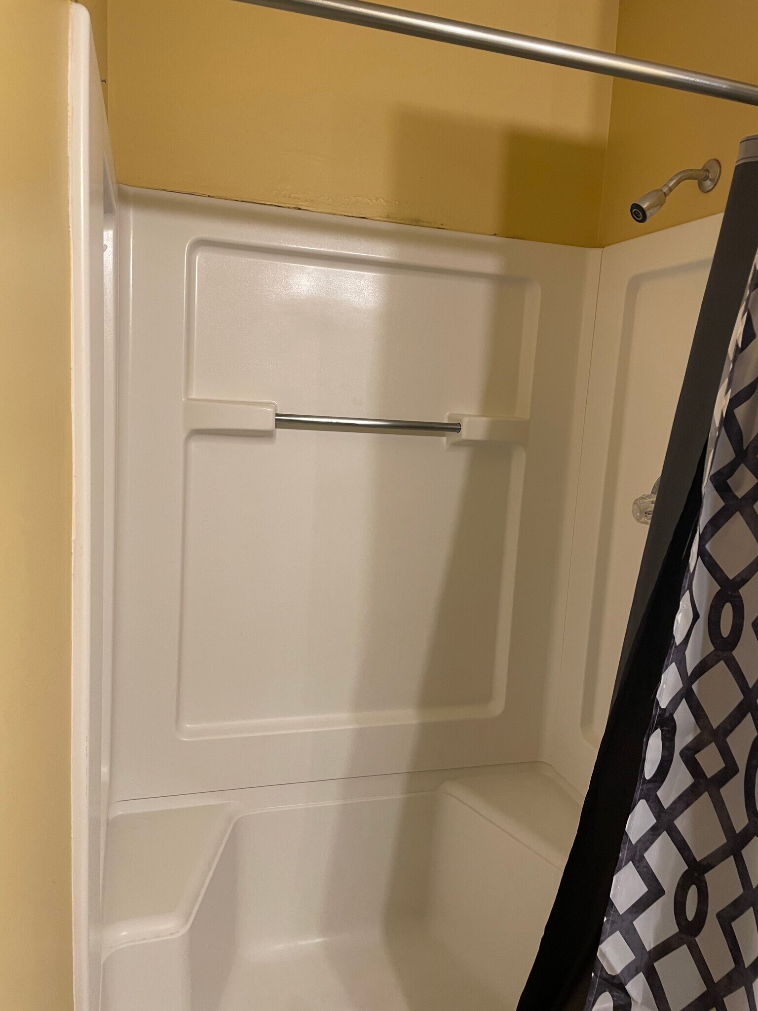 Building Photo - 6704 W Friendly Ave