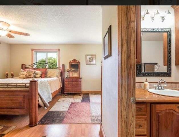 Building Photo - 1712 Cranberry Ln NE