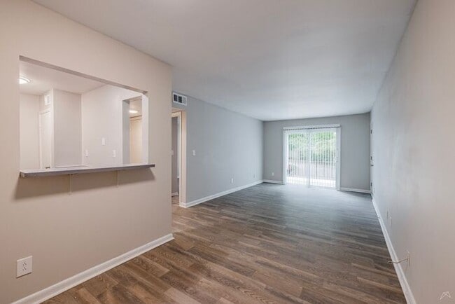 Building Photo - SPRING MOVE-IN SPECIAL - Reduced Rates on ALL Floorplans + Apply & Receive Approval by 02/28/26 e...