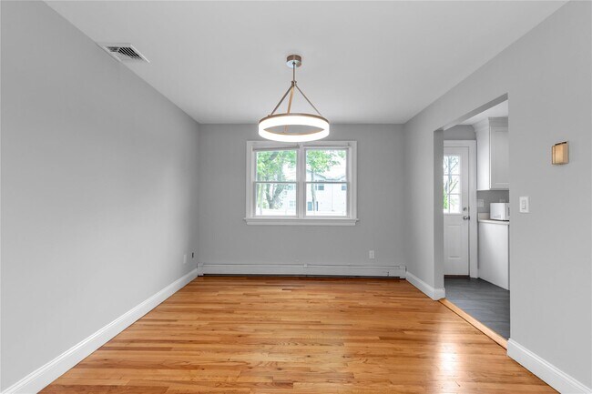 Building Photo - 38 Dunes Ln