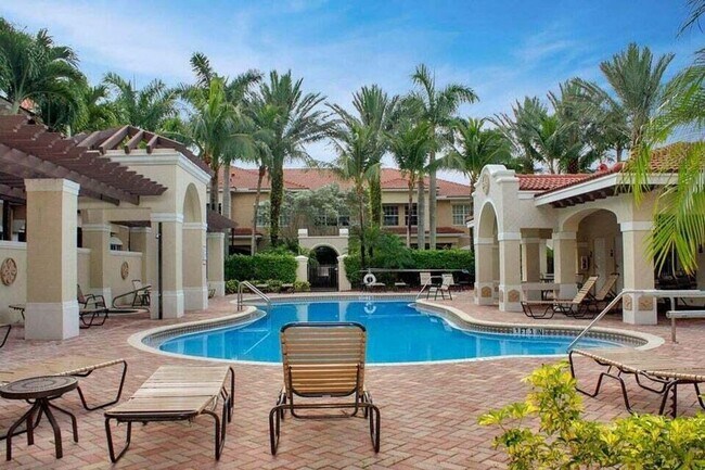 Building Photo - 4803 Sawgrass Breeze Dr