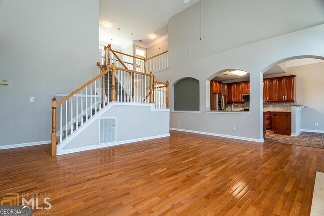 Building Photo - 225 Heritage Lake Dr