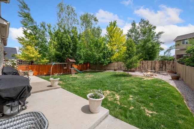 Building Photo - 2109 Blue Wing Dr