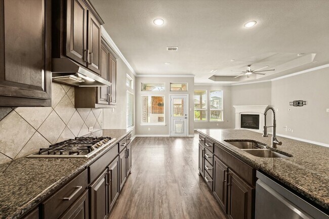 Building Photo - 3813 Gennaker Dr