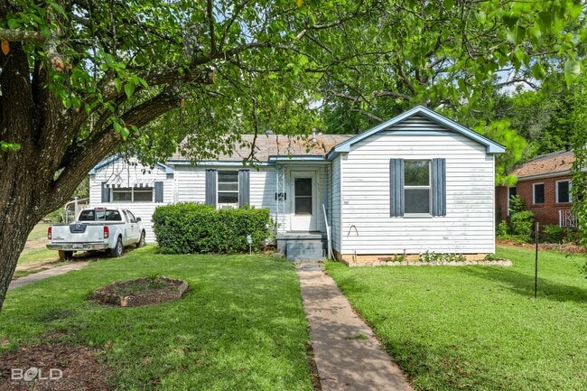 Building Photo - Home For Rent!