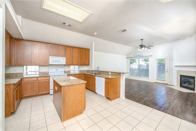 Building Photo - 8300 Rayburn Ln