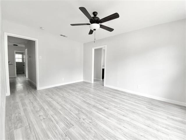 Building Photo - 921 Fernwood Ave