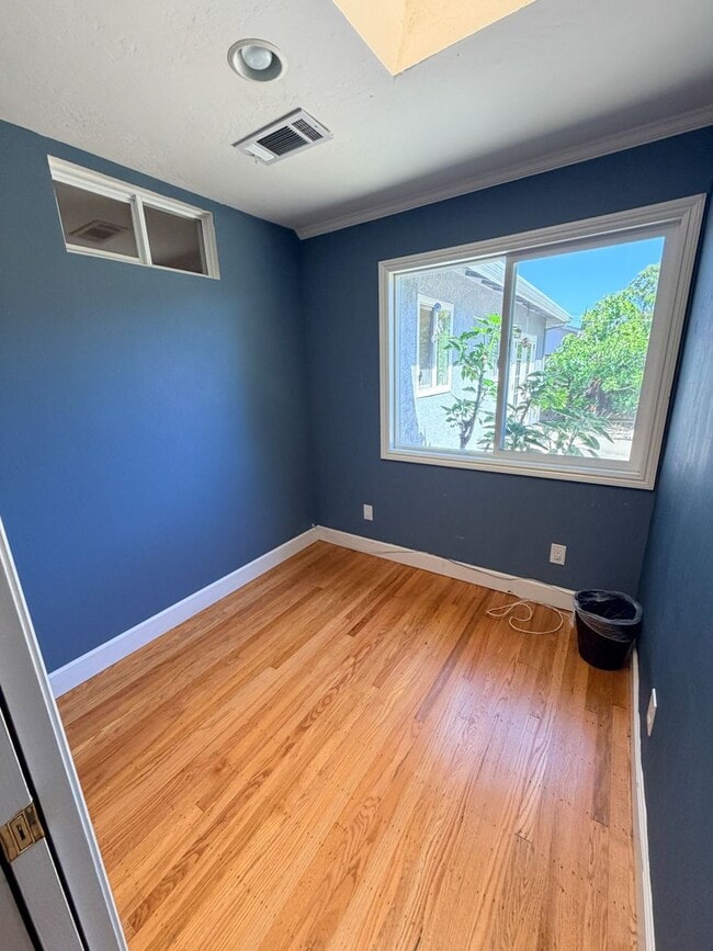 Building Photo - Spanish Style Home in Livermore Available Now!