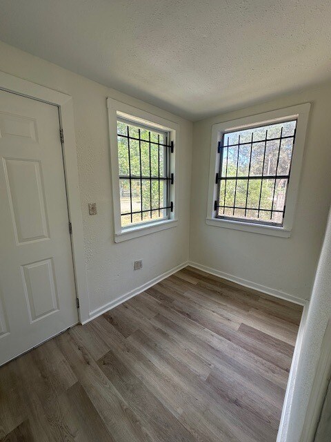 Building Photo - Newly Renovated 3-Bedroom Home in Jacksonv...