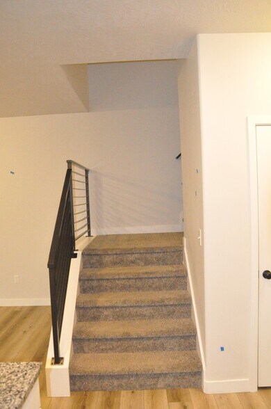 Building Photo - 15121 S Reins Wy
