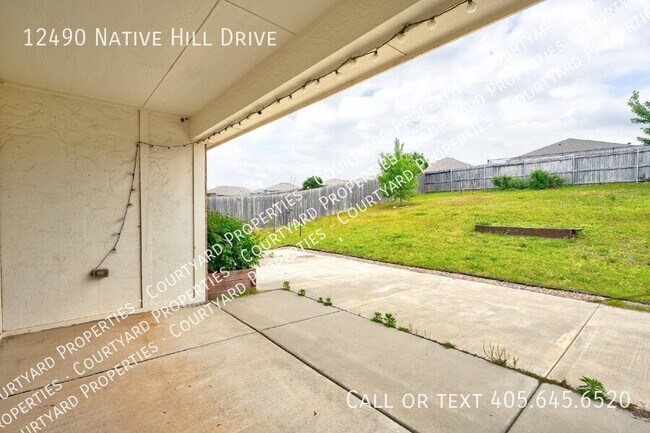 Building Photo - 12490 Native Hill Dr