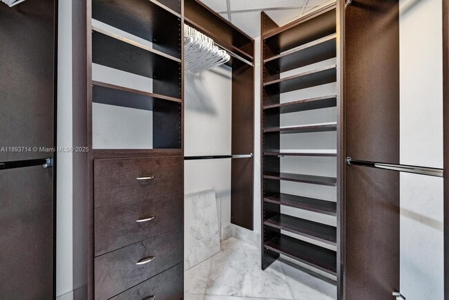 Building Photo - 475 Brickell Ave