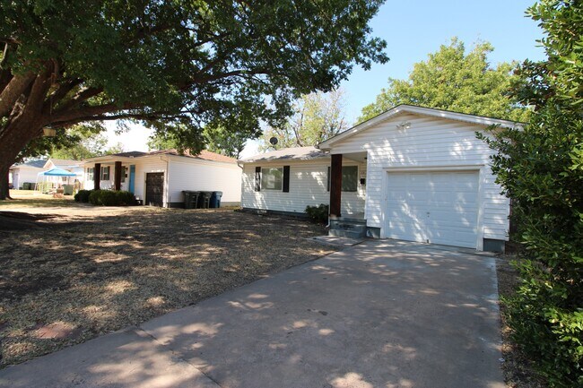 Building Photo - 59 Shirley Ln