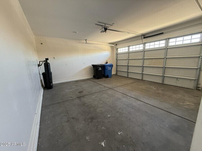Building Photo - 3823 S 64th Dr