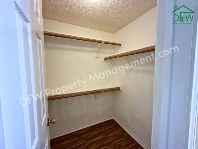 Building Photo - Charming 3-Bedroom Home for Lease in Watauga!