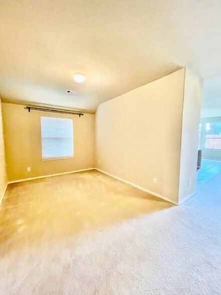 Building Photo - 1809 Whistler Dr