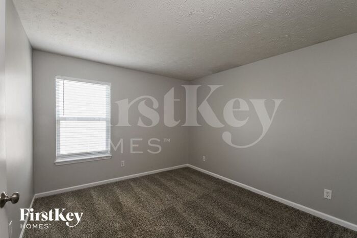 Building Photo - 6240 Eagle Lake Dr