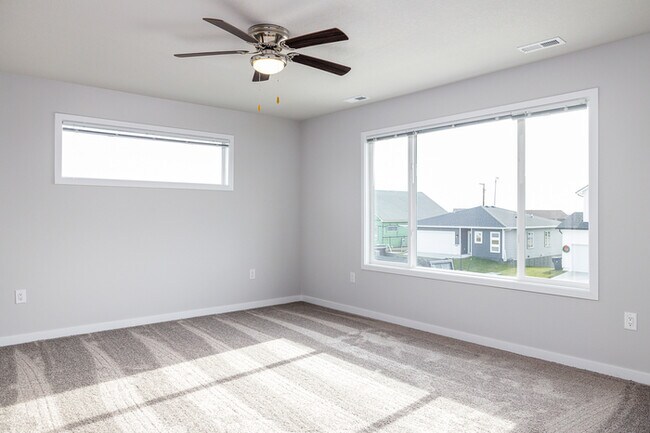 Building Photo - 16637 Goodman Dr
