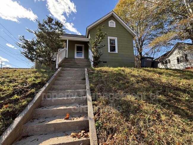 Primary Photo - 1 W 6th St