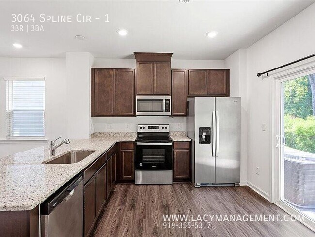 Building Photo - 3064 Spline Cir