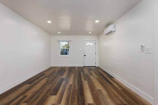 Building Photo - 6283.5 Lorca Dr