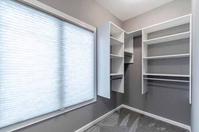 Building Photo - 2128 Freestone Pl