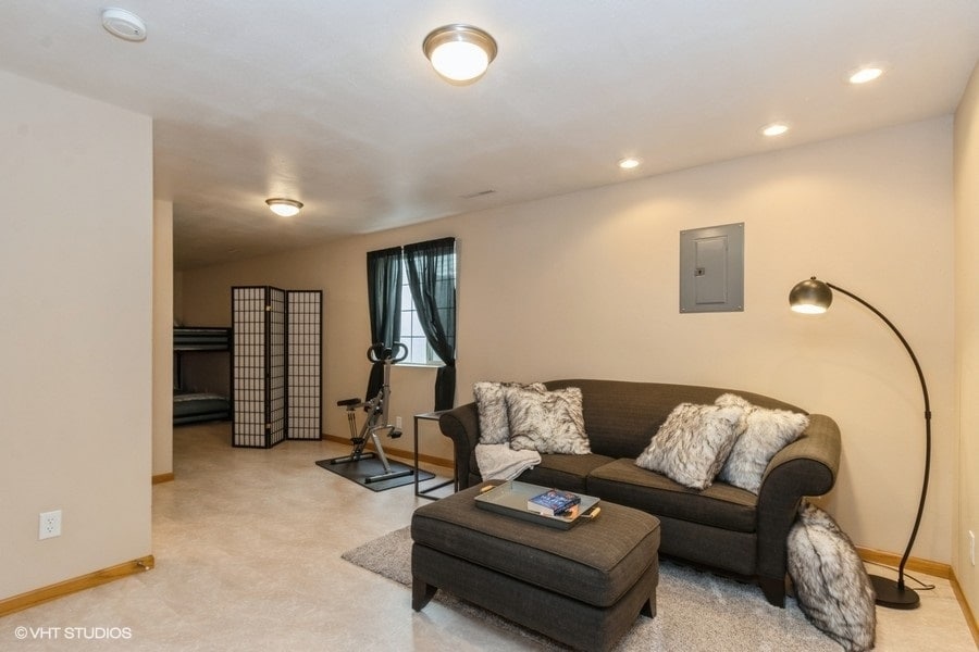 Lower Level Rec Room - 2762 Irving Ave