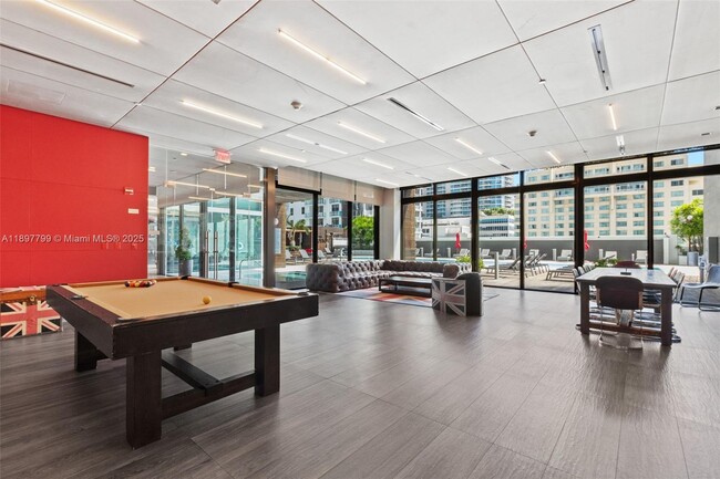 Building Photo - 1080 Brickell Ave