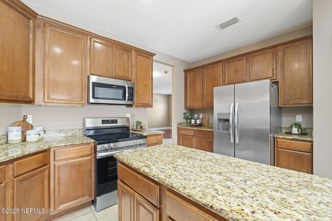 Building Photo - 3370 Turkey Creek Dr