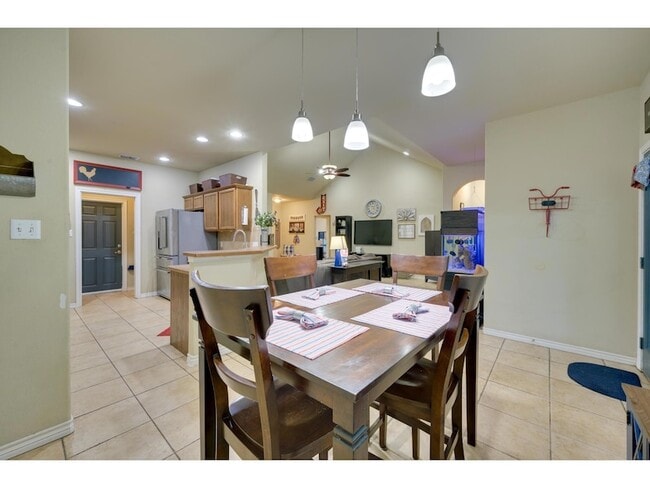 Building Photo - 14808 Foy Dr