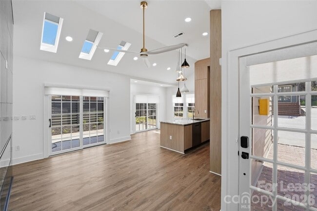 Building Photo - 1840 Merriman Ave