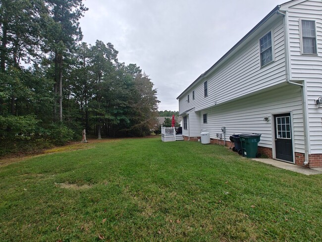 Building Photo - 5 Bedroom home in Henrico