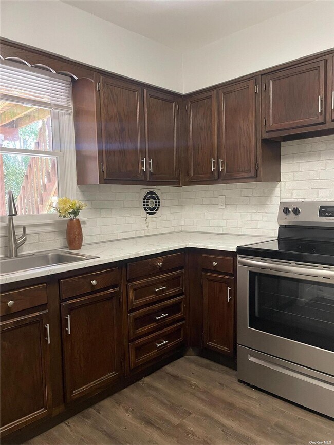 585 Tabor Pl 585 Tabor Pl East Meadow NY 11554 Apartment Finder