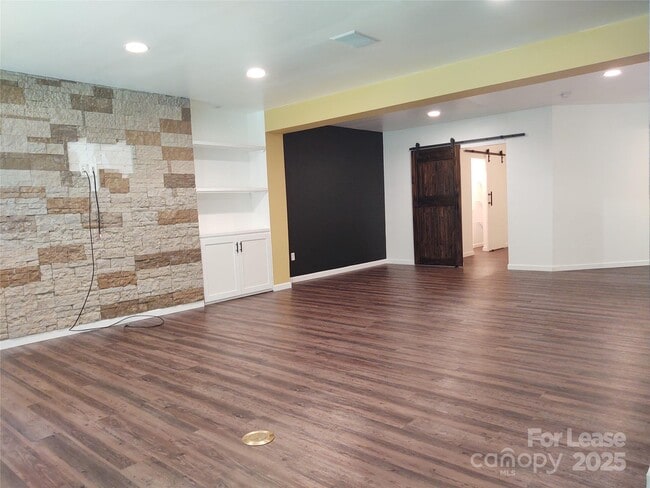 Building Photo - 4300 Park South Station Blvd